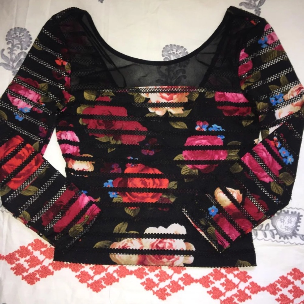 Guess Floral Crop Top